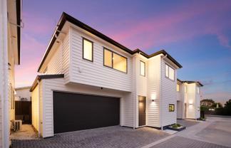 99B Wharf Road, Te Atatu Peninsula
