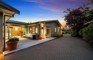 371 Central Road, HAMURANA