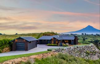 956 Richmond Road, Lepperton