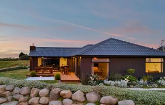 956 Richmond Road, Lepperton