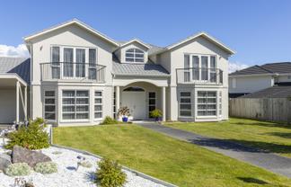 28 Magnolia Rise, Waipahihi