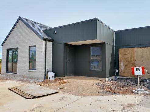 2/42 Briannarose Drive, Glenview