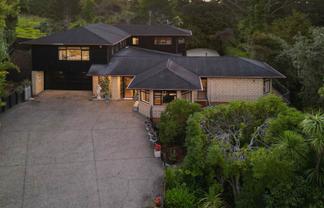 3 Oakford Park Crescent, Greenhithe