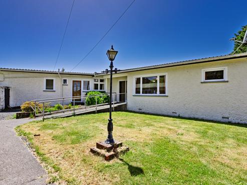 50 Watt Road, Otatara