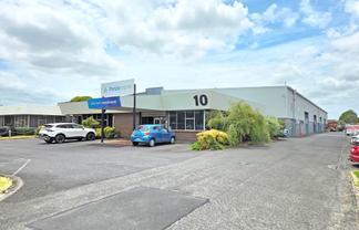 ROADFRONT WAREHOUSE ON LAMBIE DRIVE
