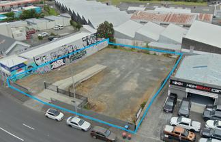 High-Profile 1,520m² Yard for Lease 