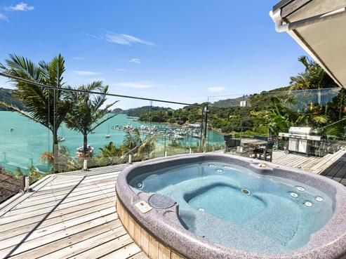 12C Kent Street, Whangaroa
