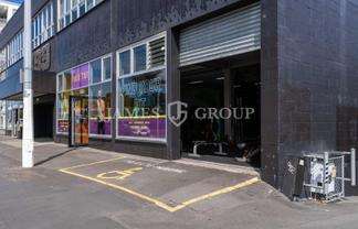 HIGH PROFILE KINGSLAND SHOWROOM OPPORTUNITY
