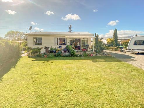 6 Maryburn Road, Twizel
