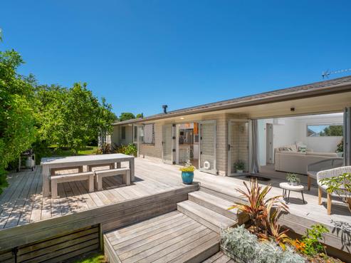 84 Princess Road, Bellevue