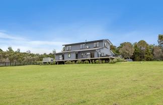 525 Valley Road, Kaiwaka