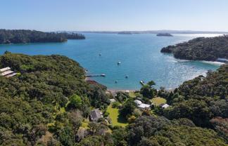 256 Stockyard Bay, Kawau Island