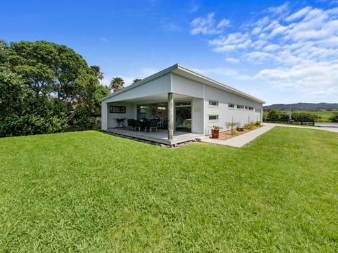 1158 East Coast Road, Whakatiwai