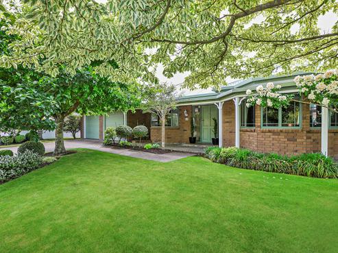 24 Brompton Drive, Taradale