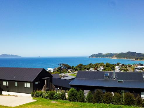 16B Blue Moon Rise, Langs Beach