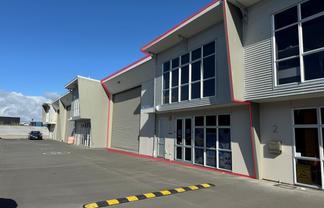 Modern Te Rapa Unit - Available Now