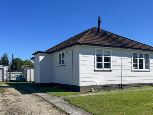 4 Plaskett Street, Reefton