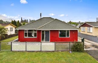 24 Roseness Street, Palmerston