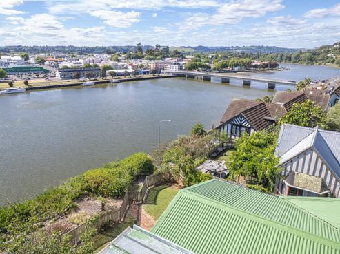21 Putiki Drive, Durie Hill