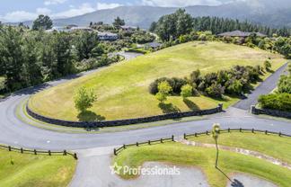 18 Mount Marua Way, Timberlea