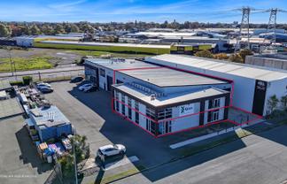 Versatile industrial premises – warehouse/office