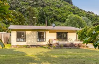 16 McLaughlin Drive, Tinui