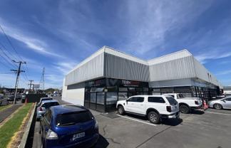 Prime Onehunga corner unit
