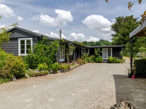81390 State Highway 2, Pahiatua