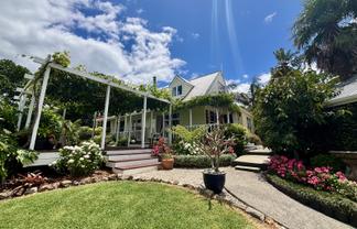 8 Grants Avenue, Russell