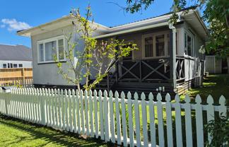 2 Riverpark Crescent, Henderson