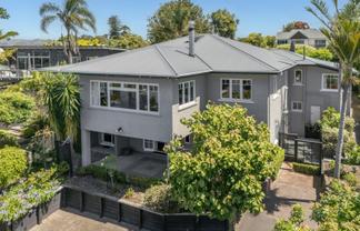 44 Harvey Street, Avenues