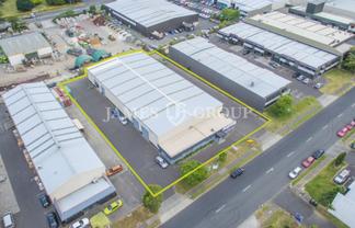 Drive-Around Access & 7 Roller Doors | 1,681m²