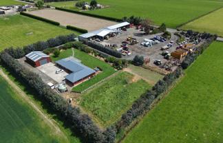 185 Centre Road, Momona