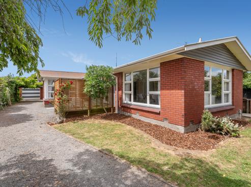 48 Roberta Drive, Somerfield