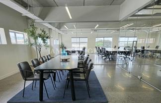 MODERN SLEEK OFFICE IN PRIME PARNELL LOCATION