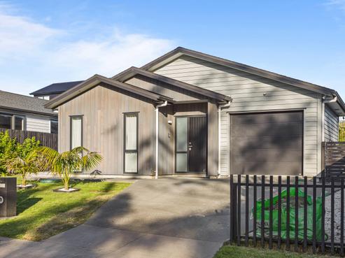 13 Sidwell Road, Wainui