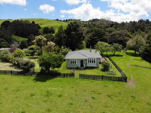 593 Peria Road, Peria