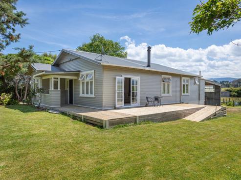 76330 State Highway 2, Dannevirke