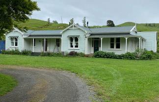 1663 Opaki Kaiparoro Road, Mauriceville