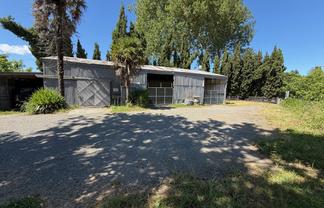 Three-Bay Shed for Lease