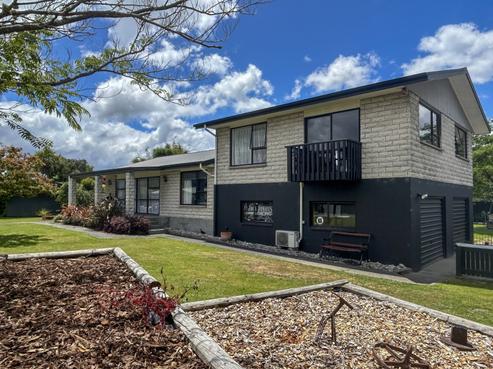 13 Anderson Street, Reefton