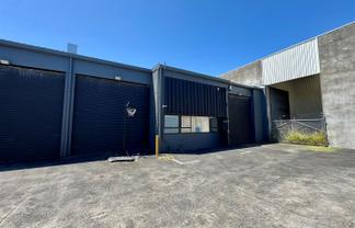 CBRE | Flexible Warehouse in Secure Complex