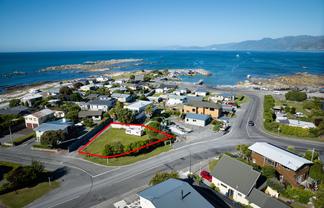 142 South Bay Parade, Kaikoura