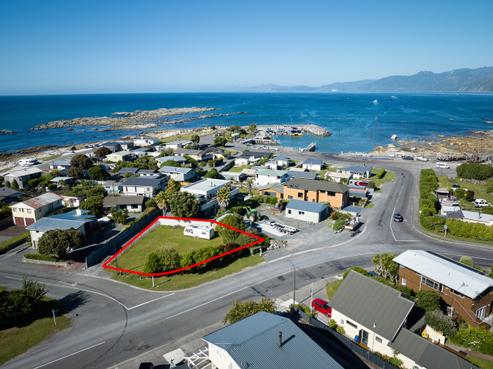 142 South Bay Parade, Kaikoura