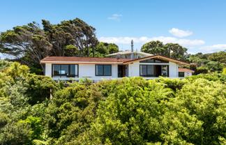56 Grand View Road, Leigh