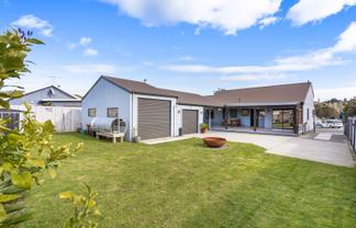 204 Martyn Road, Whangamata
