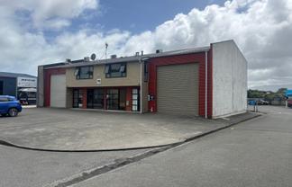 Versatile, Self-Contained Commercial Unit in a Prime Kapiti Location