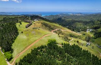 1403 Russell Road, Helena Bay