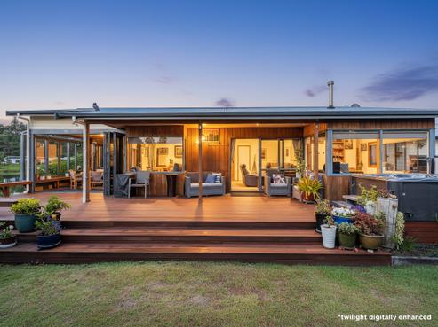 15 Martin Place, Cooks Beach