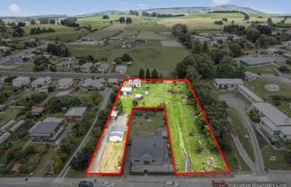 20 and 16 Main Road, Owaka